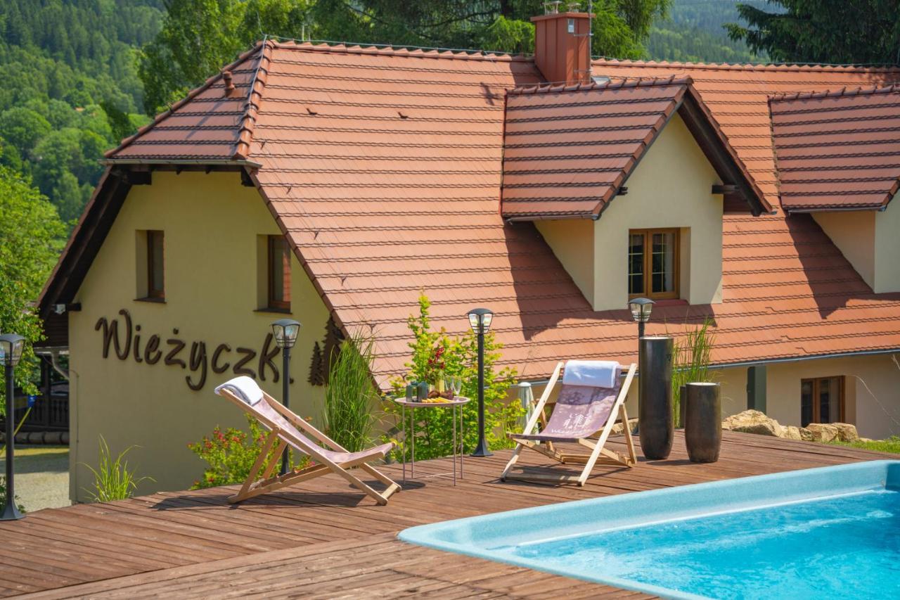 Willa Wiezyczki Świeradów-Zdrój Exteriör bild
